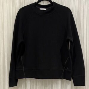 ❤️‍🔥3/$20 Black Textured Crewneck Sweater with Side Zips
